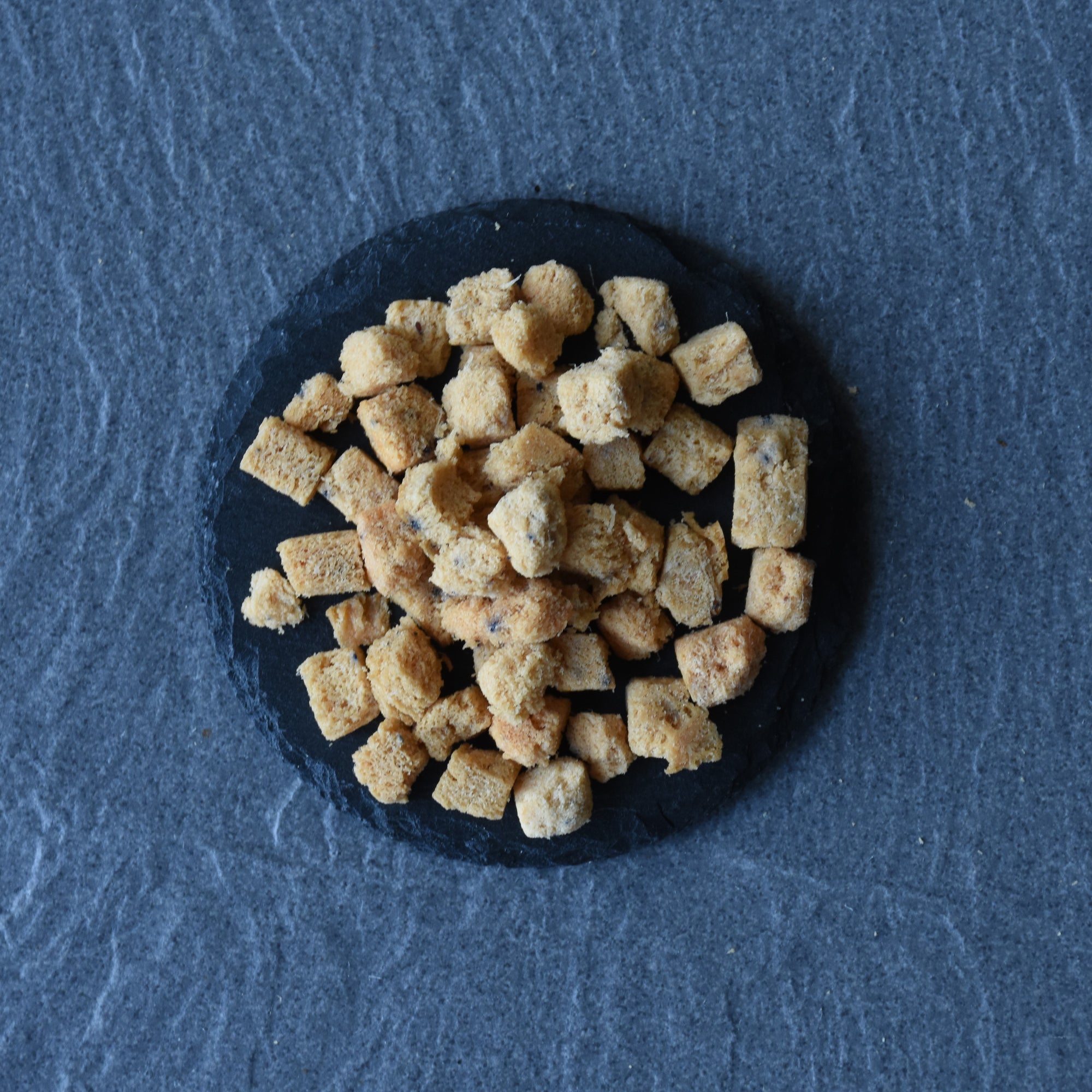 Pets Kitchen Freeze Dried Salmon with Blueberry Treats For Cats