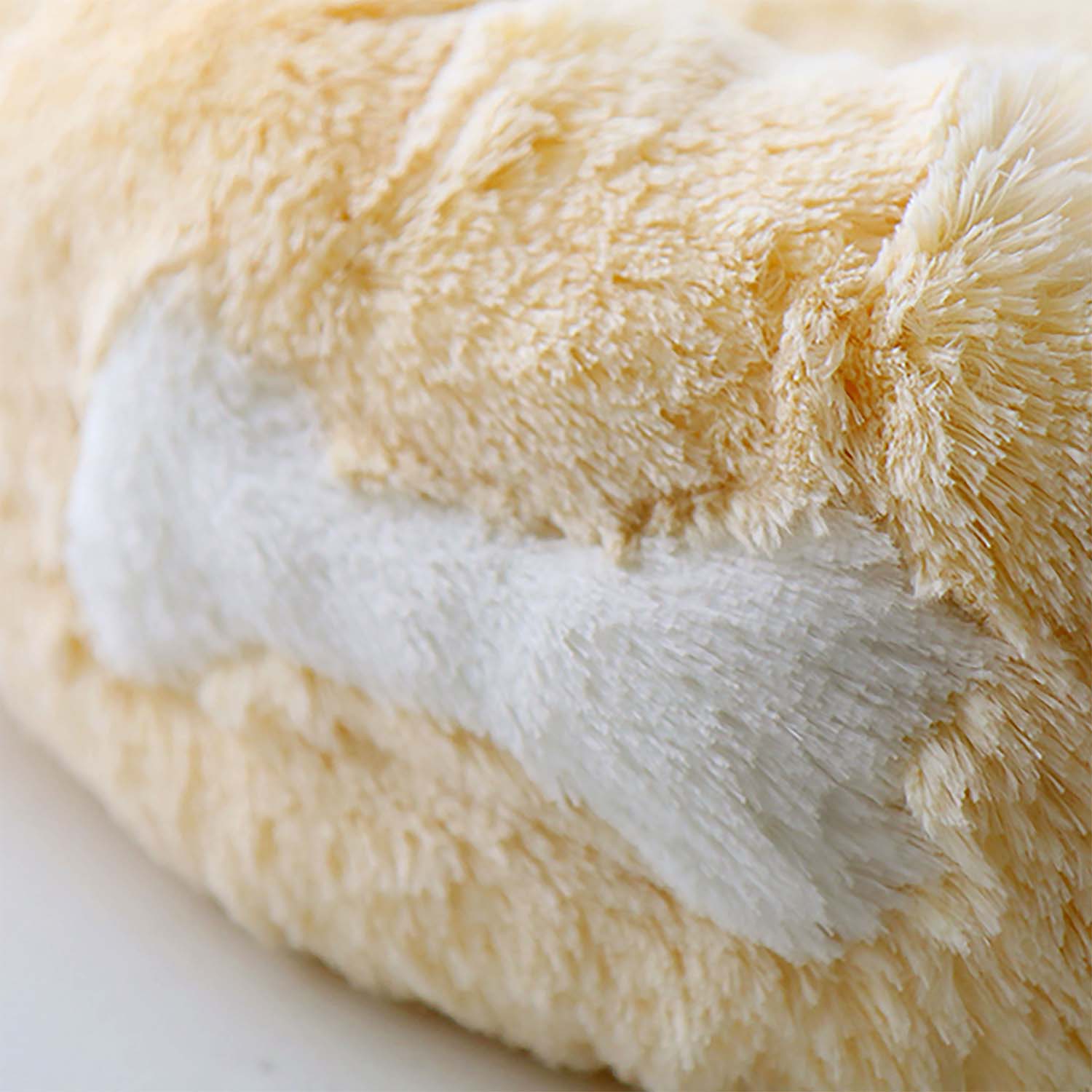 Anee Affetto Luxury Ivory Donut Bed